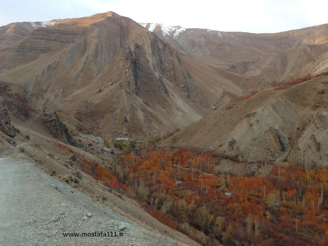 ثبت تصویر طبیعت پاییزی 11 آبان 1396 دره پایین کاخ ناصری در دره شهرستانک